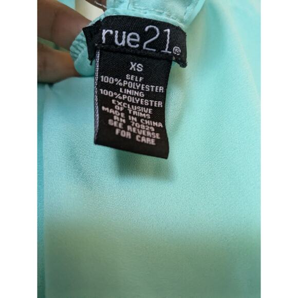 Rue21 Women's Mini Mint Green Size XS - Picture 3 of 5